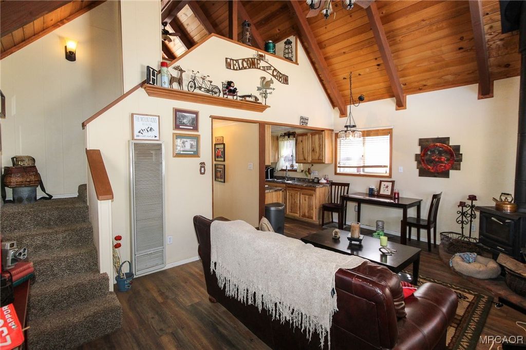 Photo of 771 Victoria Lane, Sugarloaf, CA 92386 (MLS # 32502493)