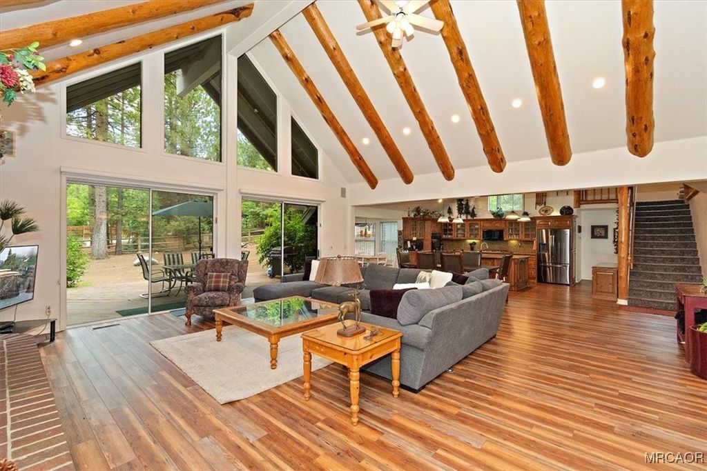 Photo of 42143 WinterPark Drive, Big Bear Lake, CA 92315 (MLS # 32600178)