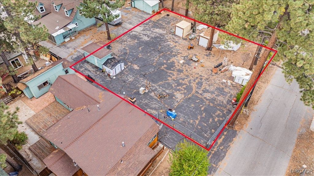 Photo of 0 Tahoe, Big Bear Lake, CA 92315 (MLS # 32502454)