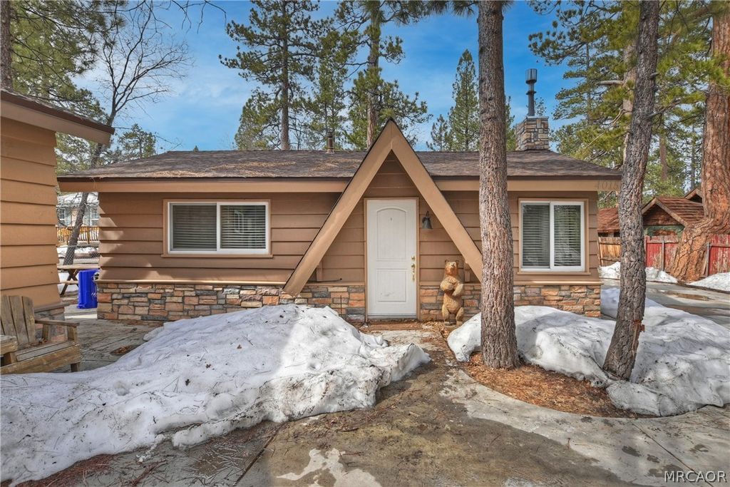 Photo of 40157 Highland Road #B, Big Bear Lake, CA 92315 (MLS # 32600277)