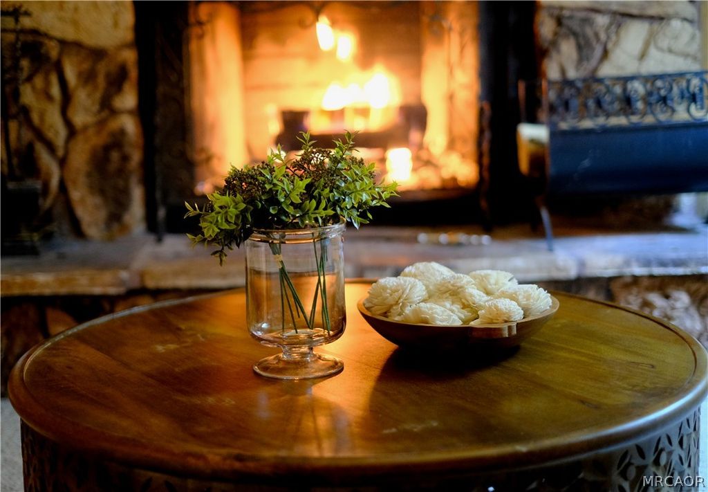 Photo of 43354 Deer Canyon Road, Big Bear Lake, CA 92315 (MLS # 32600240)