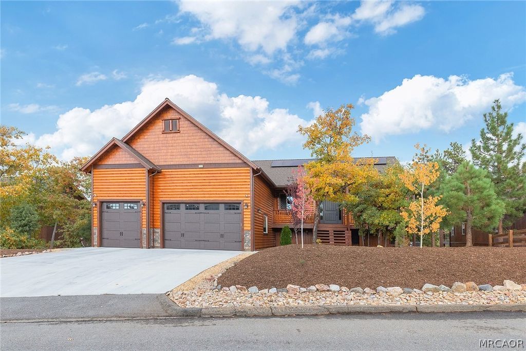 Photo of 1658 Tuolumne Road, Big Bear City, CA 92314 (MLS # 32600822)