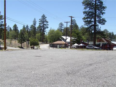 Photo of 40318 Big Bear Boulevard W, Big Bear Lake, CA 92315 (MLS # 32405213)