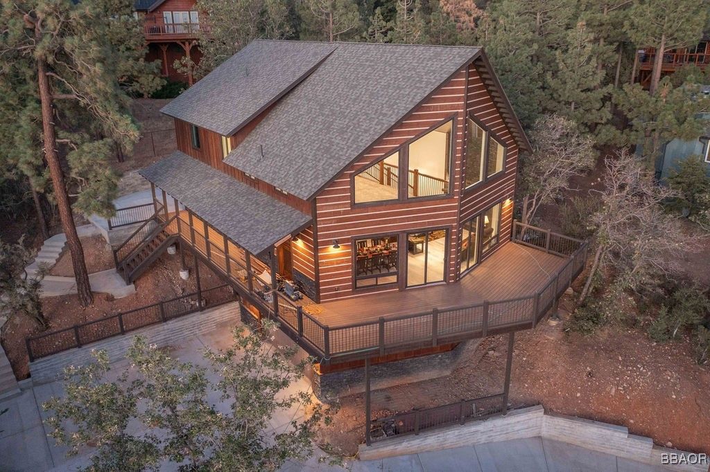Photo of 43778 Colusa Drive, Big Bear Lake, CA 92315 (MLS # 32501861)