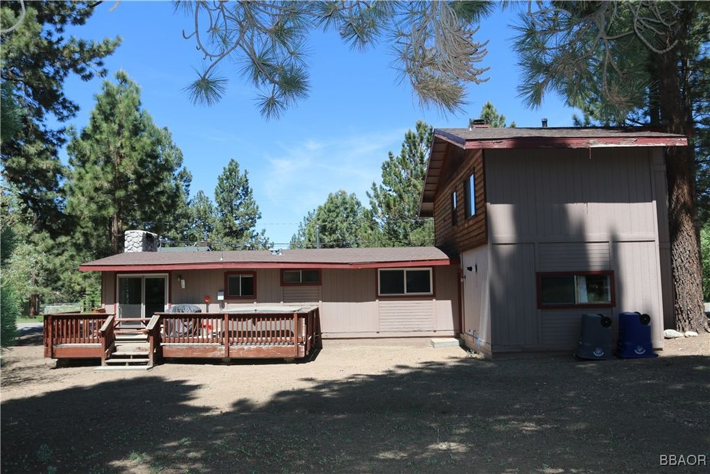 Photo of 43213 Sand Canyon Road, Big Bear Lake, CA 92315 (MLS # 32501507)