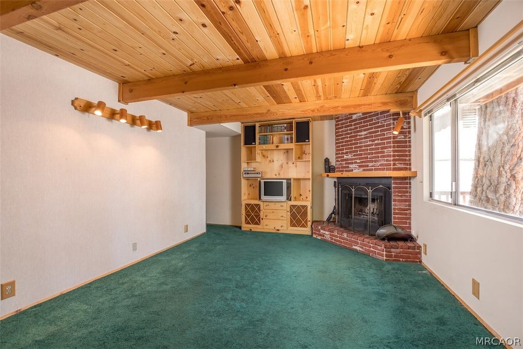 Photo of 42737 La Cerena Avenue, Big Bear Lake, CA 92315 (MLS # 32601793)