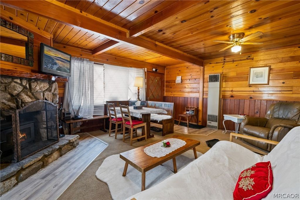 Photo of 324 Angeles Boulevard, Big Bear City, CA 92314 (MLS # 32600447)