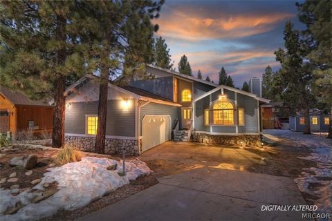Photo of 737 E Mountain View Blvd, Big Bear Lake, CA 92314 (MLS # 32600338)
