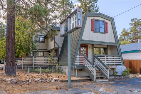 Photo of 40143 Big Bear Boulevard, Big Bear Lake, CA 92315 (MLS # 32502446)