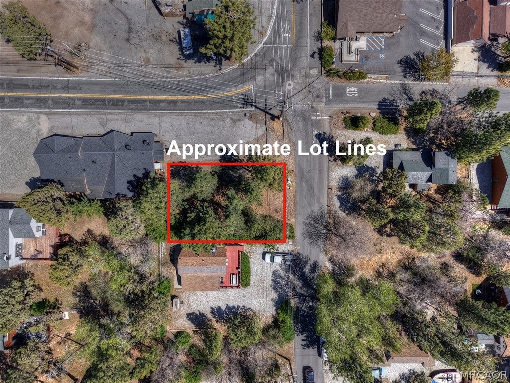 Photo of 0 Maple Lane, Sugarloaf, CA 92386 (MLS # 32601017)
