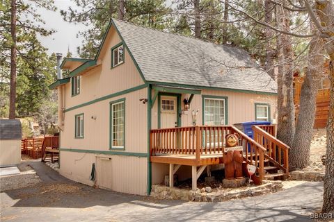 Photo of 841 Conklin Road, Big Bear Lake, CA 92315 (MLS # 32500886)