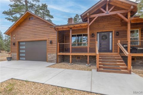 Photo of 1635 Shenandoah Way, Big Bear City, CA 92314 (MLS # 32501409)