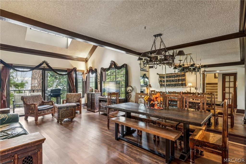 Photo of 203 Village #1, Lake Arrowhead, CA 92352 (MLS # 32600697)