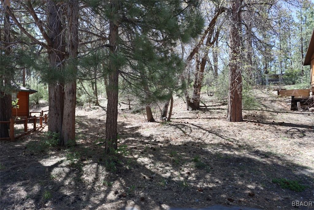 Photo of 0 Avalon, Big Bear Lake, CA 92315 (MLS # 32501256)