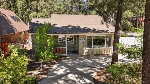 Photo of 455 Crane Drive, Big Bear Lake, CA 92315 (MLS # 32501933)