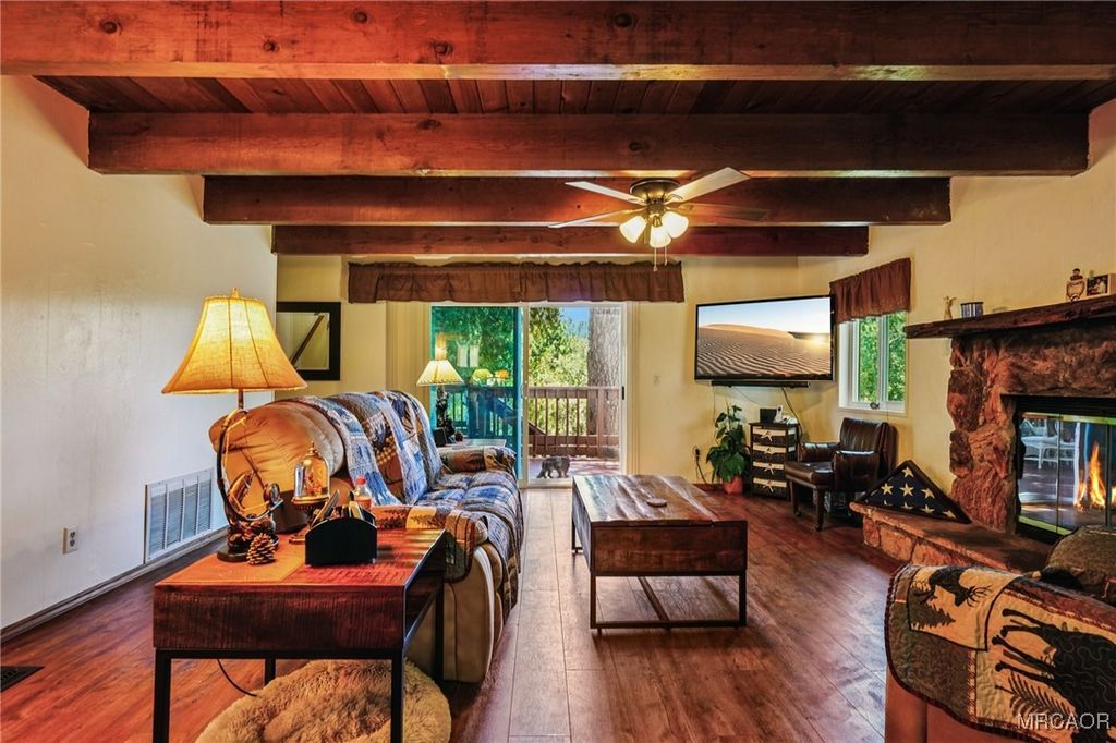 Photo of 463 Delle Drive, Crestline, CA 92325 (MLS # 32502570)