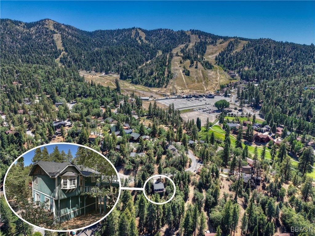 Photo of 1134 Siskiyou Drive, Big Bear Lake, CA 92315 (MLS # 32502158)