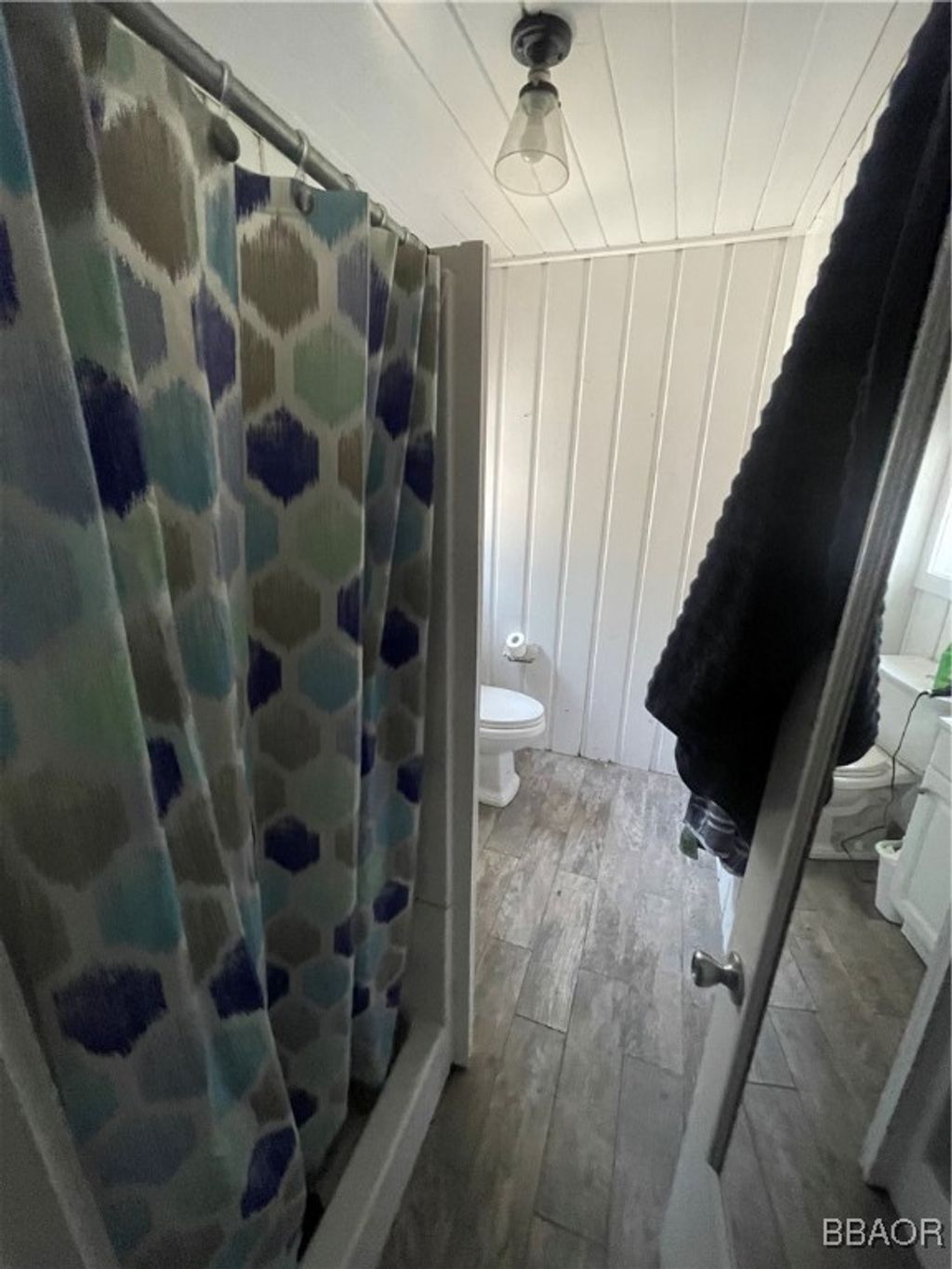 Photo of 528 Cottage Lane, Big Bear Lake, CA 92315 (MLS # 32500498)