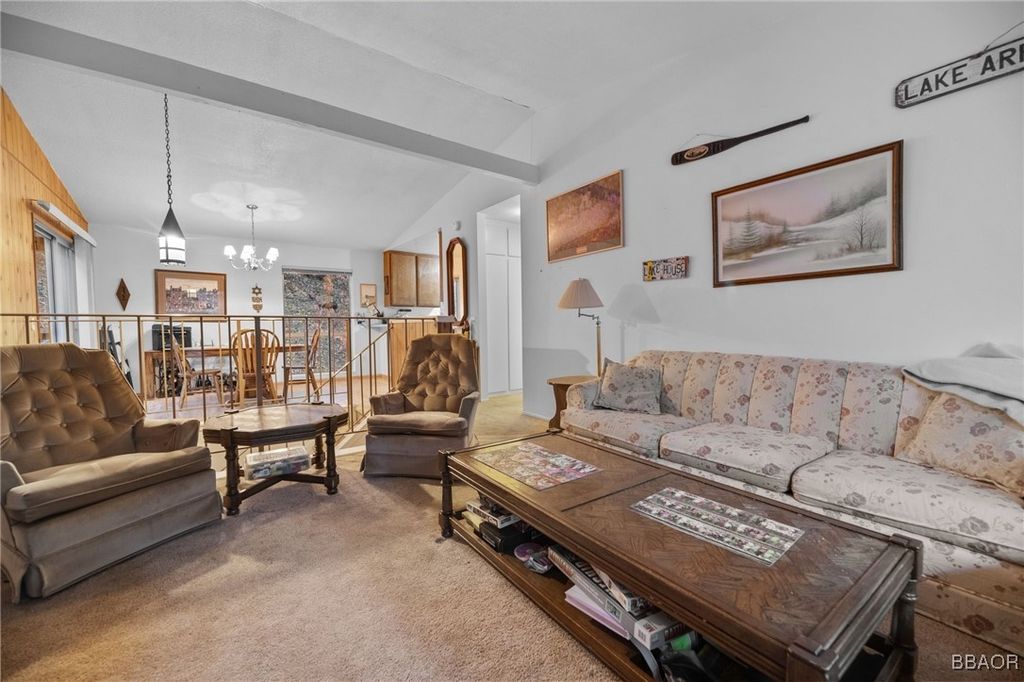 Photo of 103 Rockledge Lane #103, Lake Arrowhead, CA 92352 (MLS # 32501776)