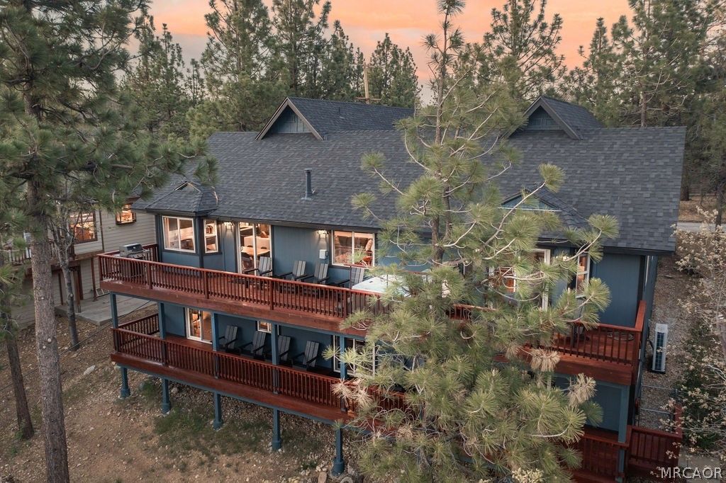 Photo of 43855 Wolf Road, Big Bear Lake, CA 92315 (MLS # 32601123)