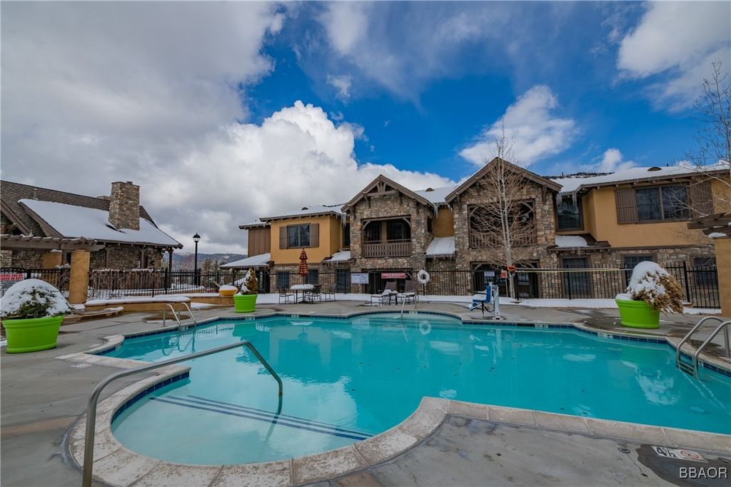 Photo of 40671 Village Drive #13A, Big Bear Lake, CA 92315 (MLS # 32501421)