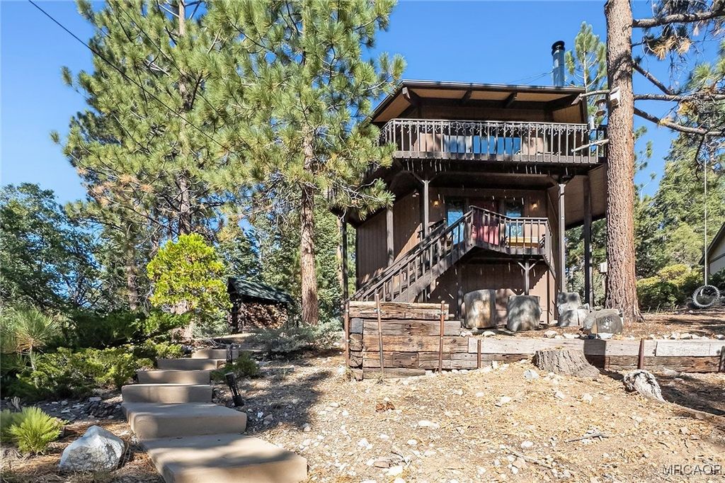 Photo of 1281 Sand Canyon Court, Big Bear Lake, CA 92315 (MLS # 32502488)