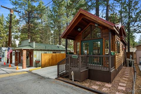 Photo of 475 Thrush Drive #40 Dr, Big Bear Lake, CA 92315 (MLS # 32502845)