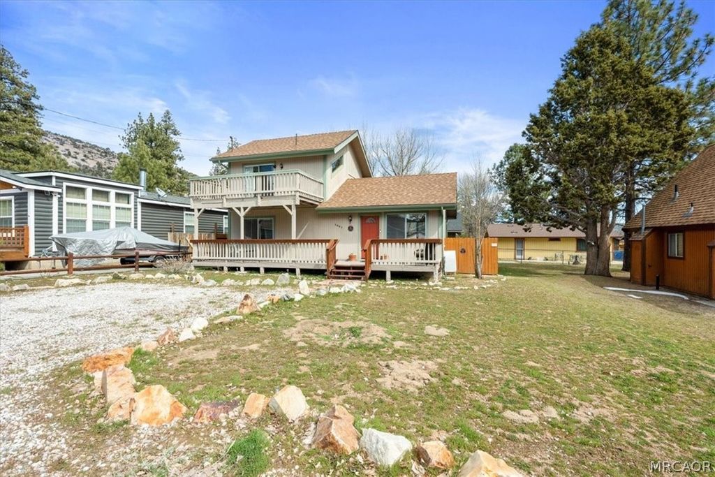 Photo of 1091 Dumas Lane, Big Bear City, CA 92314 (MLS # 32600452)