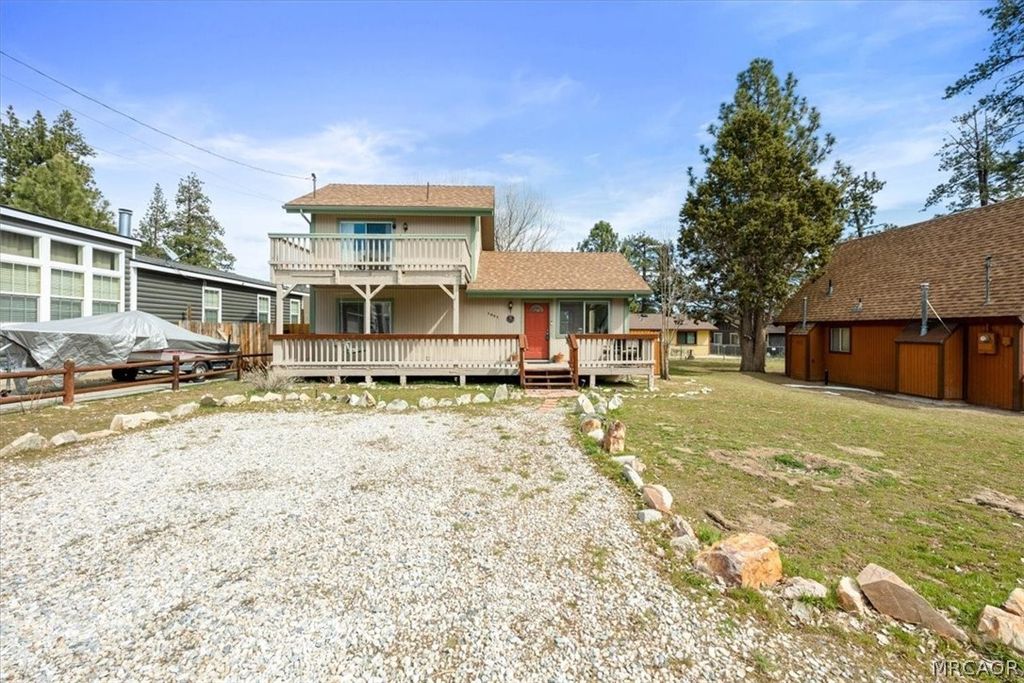 Photo of 1091 Dumas Lane, Big Bear City, CA 92314 (MLS # 32600452)