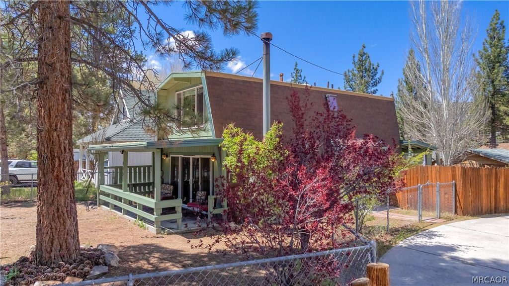 Photo of 445 Elysian Boulevard, Big Bear City, CA 92314 (MLS # 32600870)
