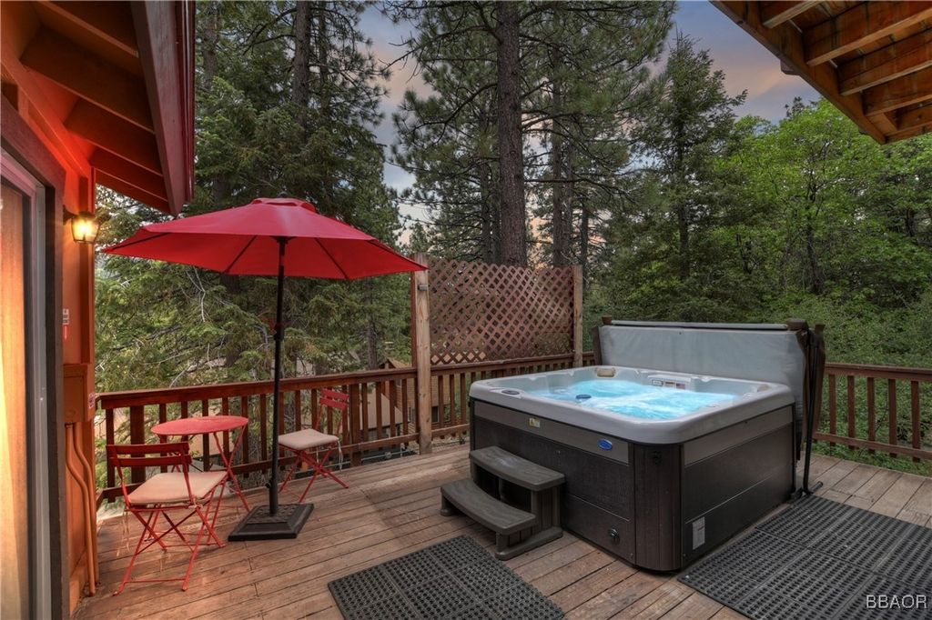Photo of 788 Silver Tip Drive, Big Bear Lake, CA 92315 (MLS # 32501443)