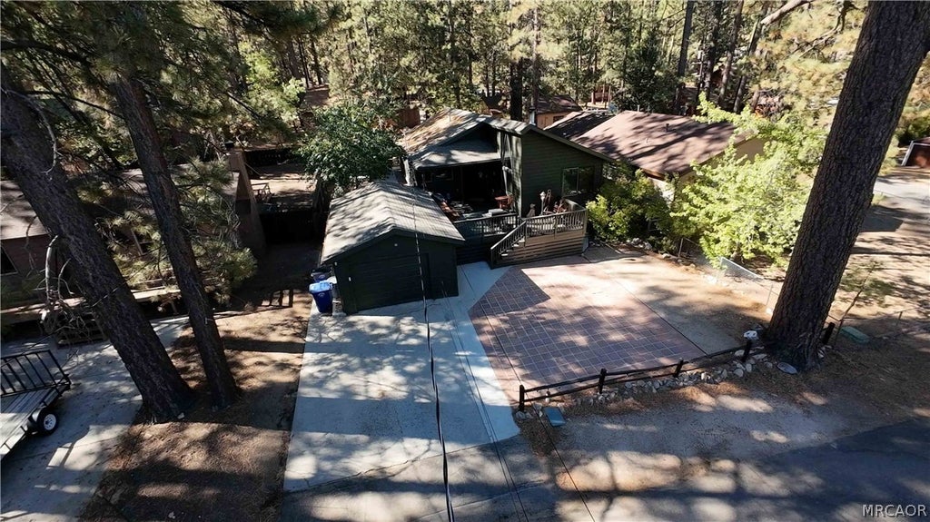 Photo of 41435 Mcwhinney Lane, Big Bear Lake, CA 92315 (MLS # 32601984)