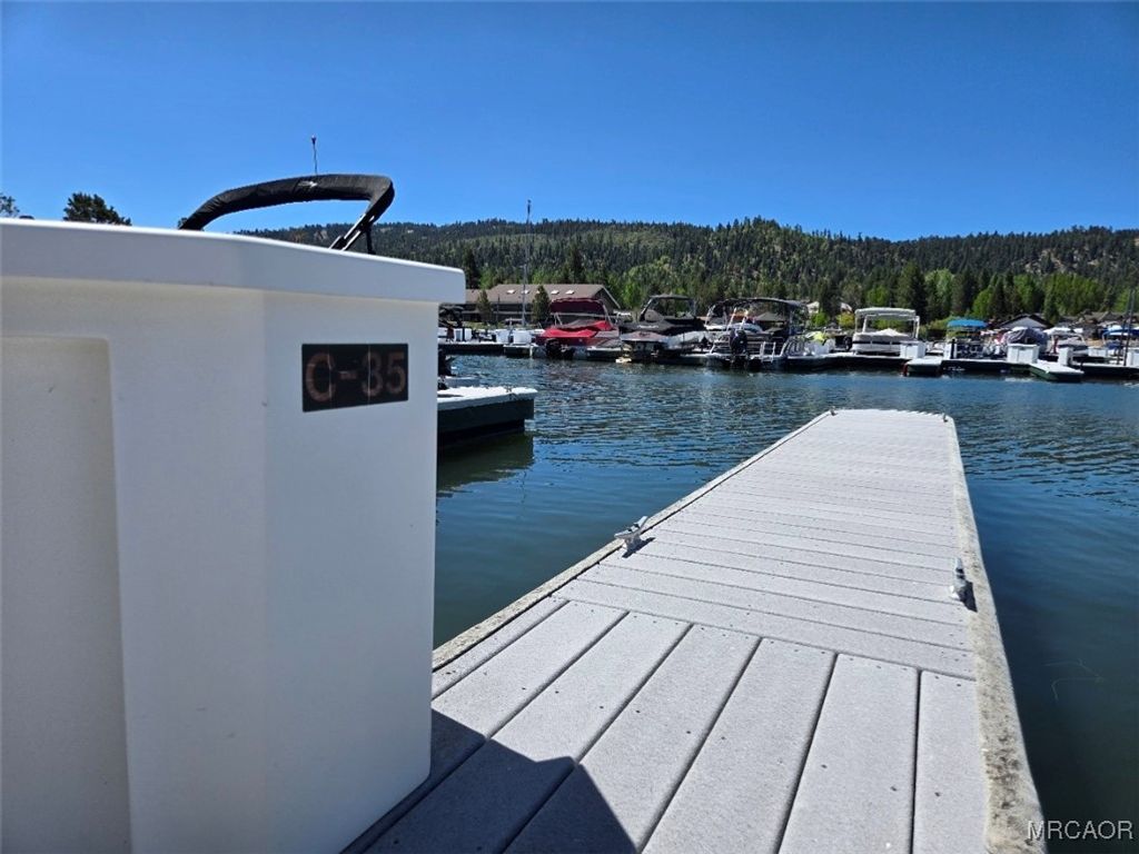 Photo of 400 Pine Knot Boulevard #C-35, Big Bear Lake, CA 92315 (MLS # 32502760)
