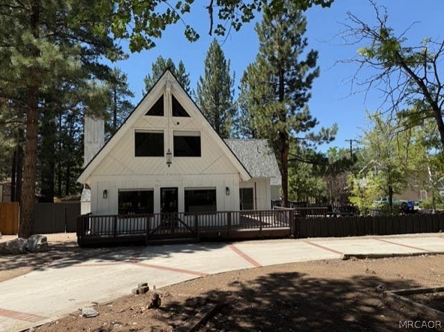 Photo of 41665 Tanager Drive, Big Bear Lake, CA 92315 (MLS # 32601895)