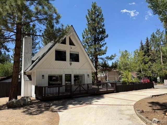 Photo of 41665 Tanager Drive, Big Bear Lake, CA 92315 (MLS # 32601895)