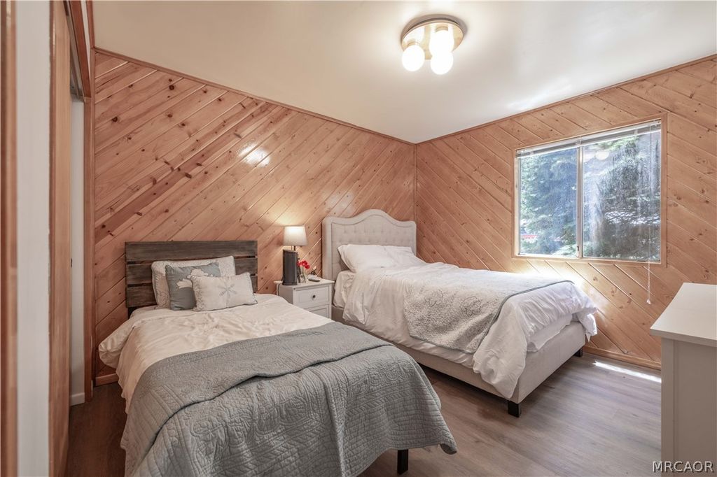 Photo of 1004 Sugarloaf Blvd, Big Bear City, CA 92314 (MLS # 32600686)