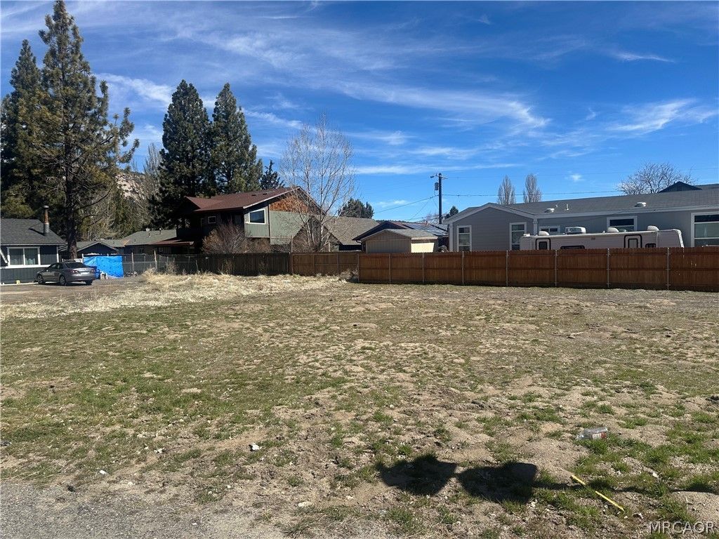Photo of 900 Greenway Drive, Big Bear City, CA 92314 (MLS # 32600680)