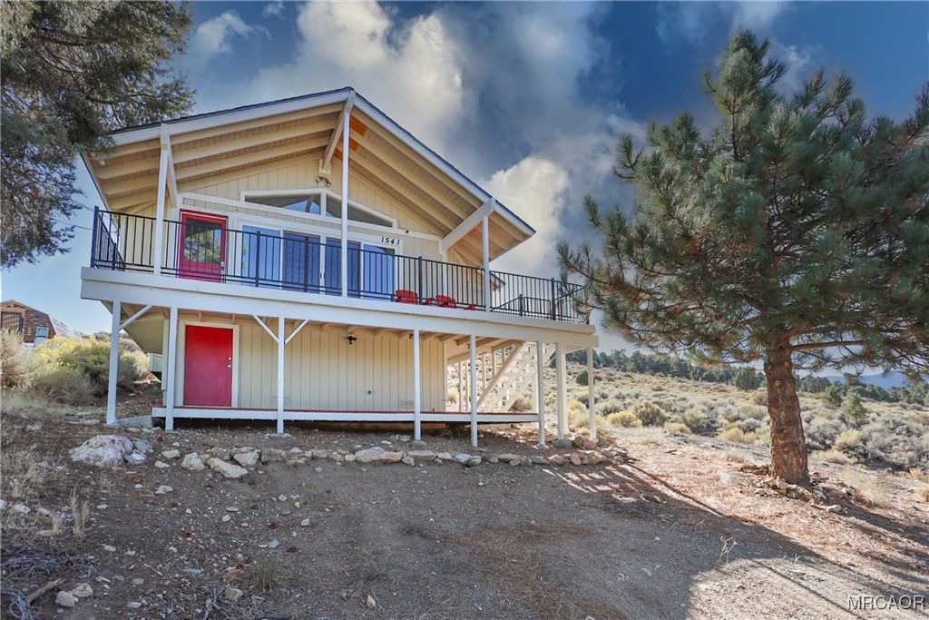 Photo of 1541 Upland Drive, Big Bear City, CA 92314 (MLS # 32502323)