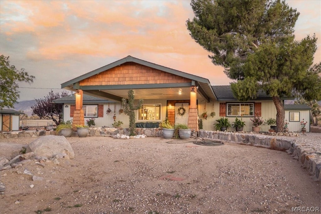 Photo of 32865 Topaz Road, Lucerne Valley, CA 92356 (MLS # 32601624)
