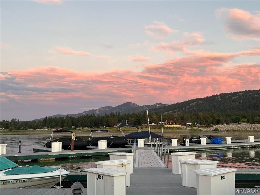 Photo of 400 Pine Knot Boulevard #B-20, Big Bear Lake, CA 92315 (MLS # 32600740)