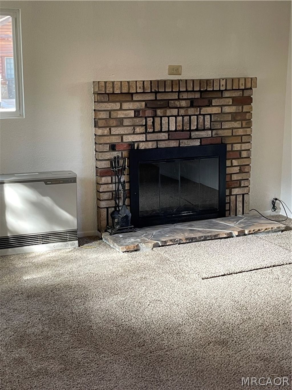 Photo of 177 Cedar Lane, Sugarloaf, CA 92386 (MLS # 32600289)