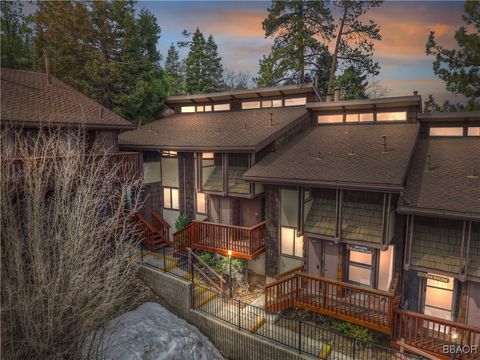 Photo of 861 Thrush Drive #14, Big Bear Lake, CA 92315 (MLS # 32500732)