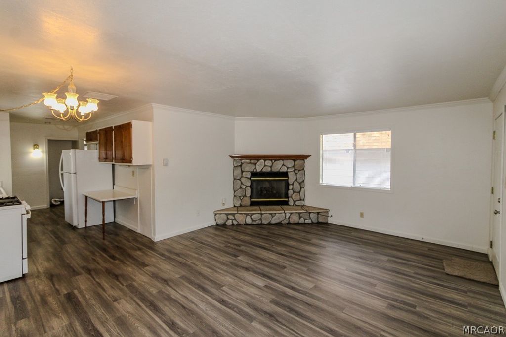 Photo of 518 Orange Avenue, Sugarloaf, CA 92386 (MLS # 32601653)