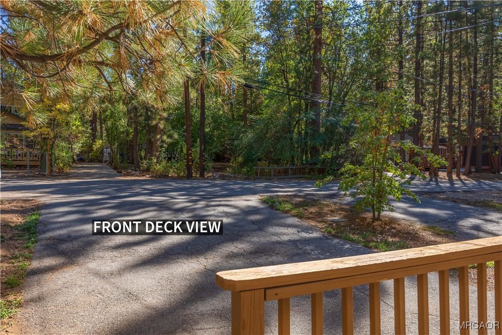 Photo of 42628 La Cerena Avenue, Big Bear Lake, CA 92315 (MLS # 32502402)