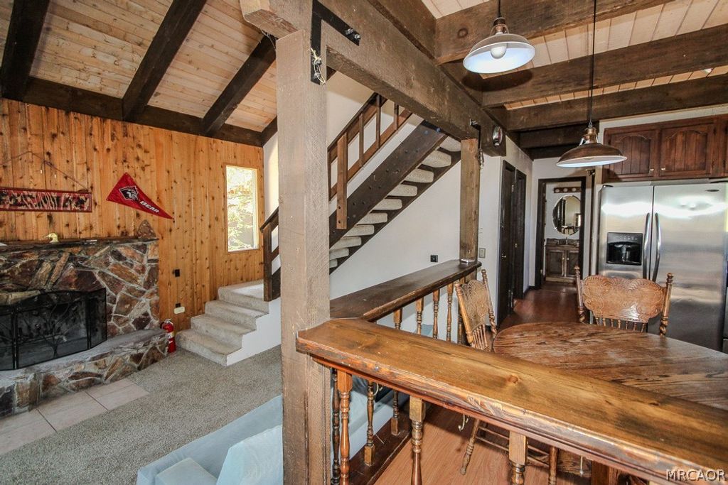 Photo of 1208 Aspen Drive, Big Bear Lake, CA 92315 (MLS # 32600990)