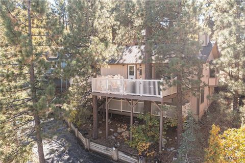 Photo of 1411 Klamath Road, Big Bear City, CA 92314 (MLS # 32502502)