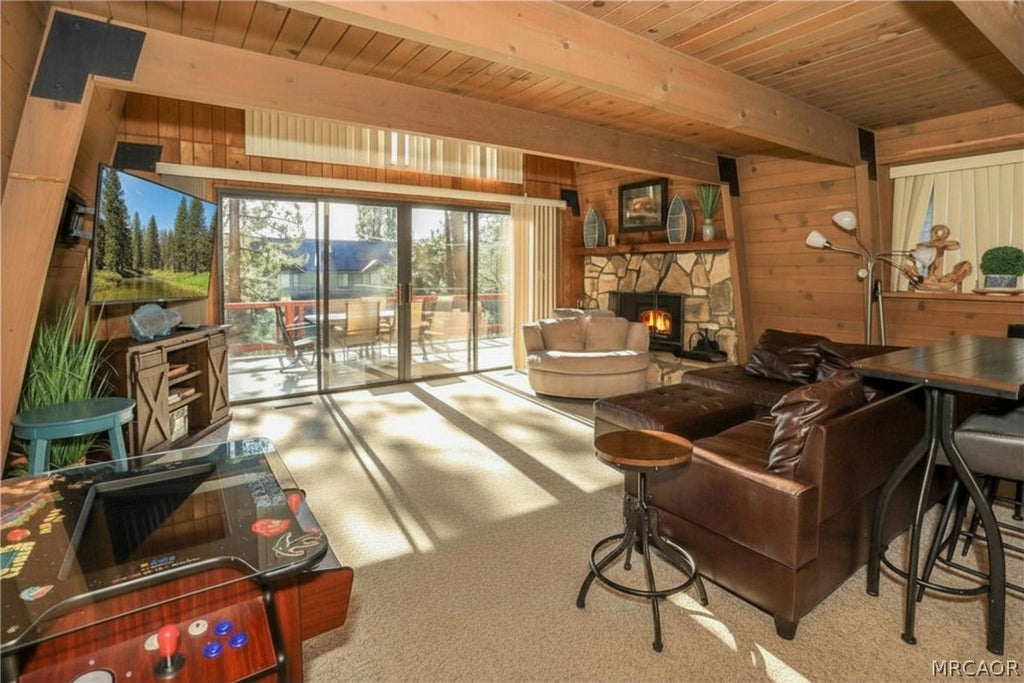 Photo of 572 Cienega Road, Big Bear Lake, CA 92315 (MLS # 32600653)
