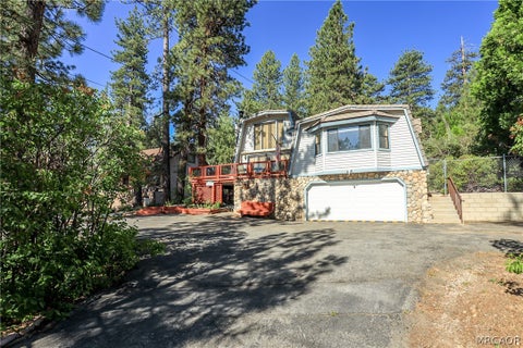Photo of 572 Cienega Road, Big Bear Lake, CA 92315 (MLS # 32600653)