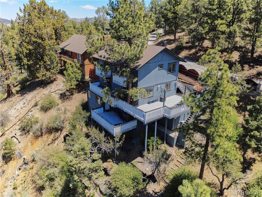 Photo of 509 Wallace Lane, Big Bear City, CA 92314 (MLS # 32601803)