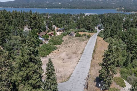 Photo of 990 Pine Knot Avenue, Big Bear Lake, CA 92315 (MLS # 32502049)
